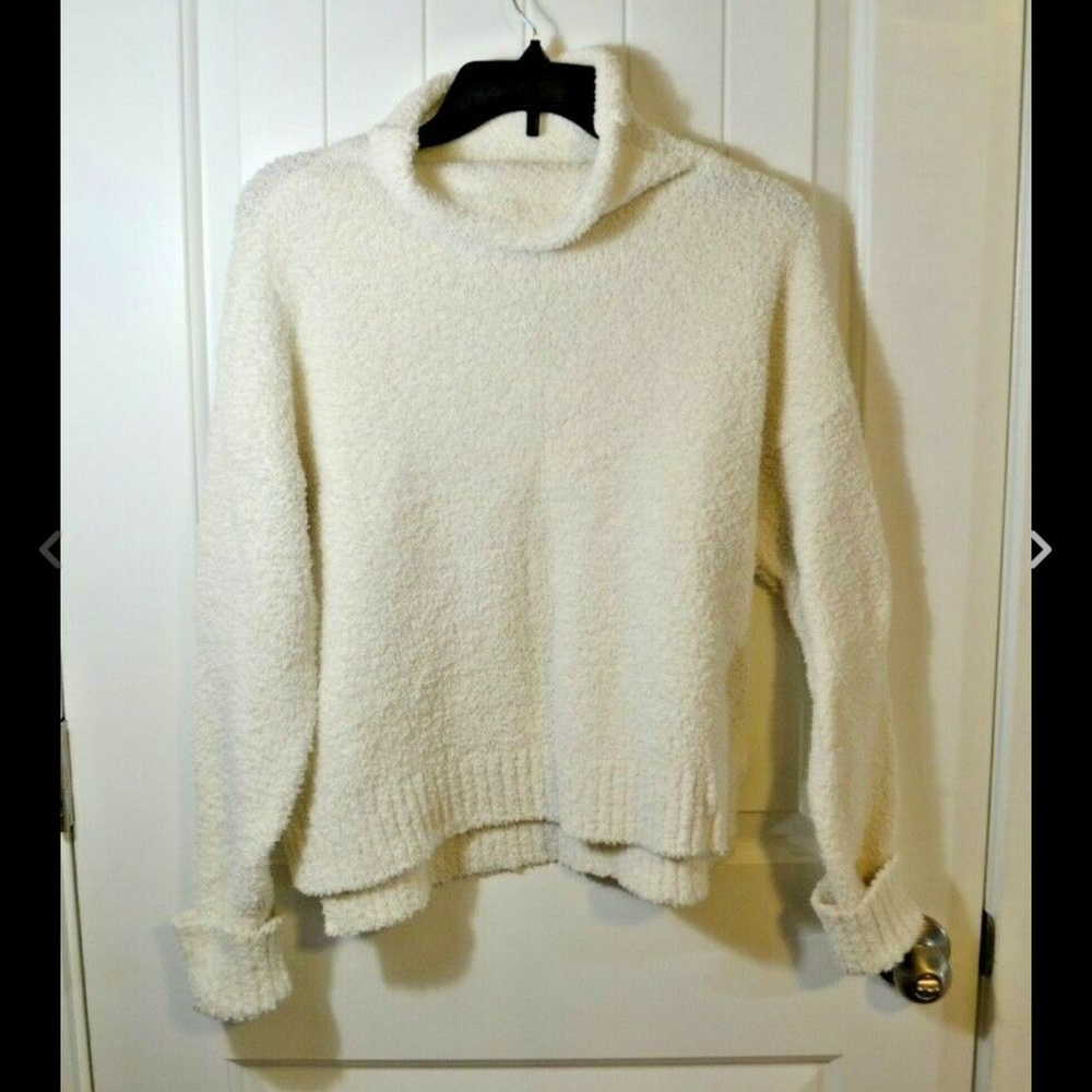 Ugg Sage Sweater PRICE IS FINAL - Picture 5 of 8